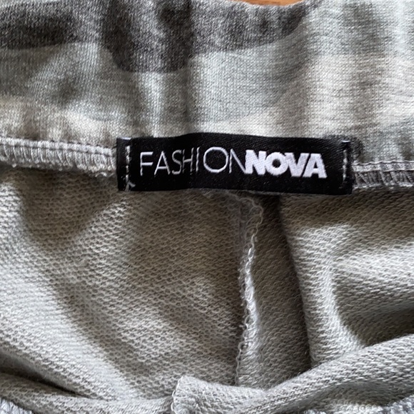 Camo Comfy Shorts - Picture 3 of 3